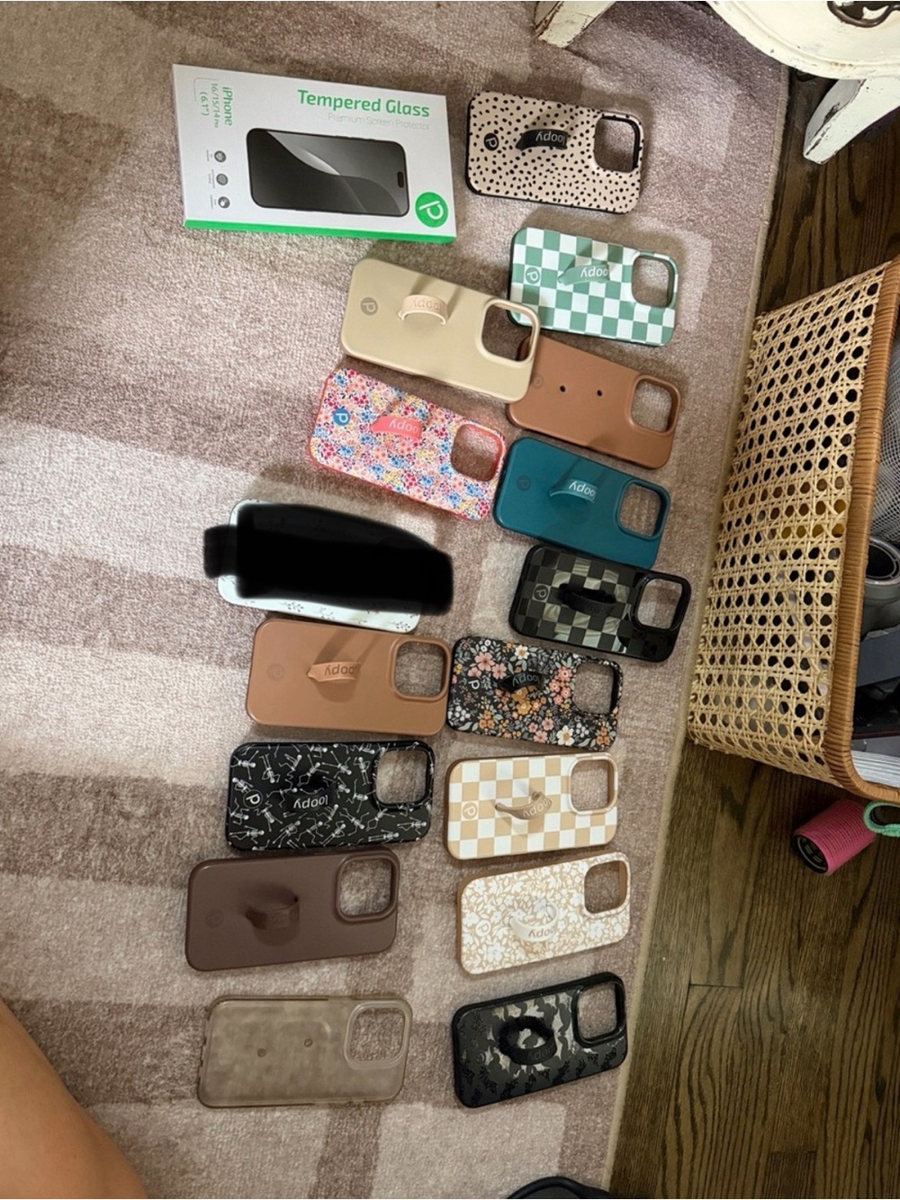 Assorted loopy case Patterned iPhone 14 Pro right hand Cases with Hand Strap